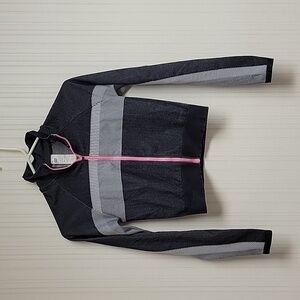 Fabletics Tory cropped seamless jacket. Front zip women's Small